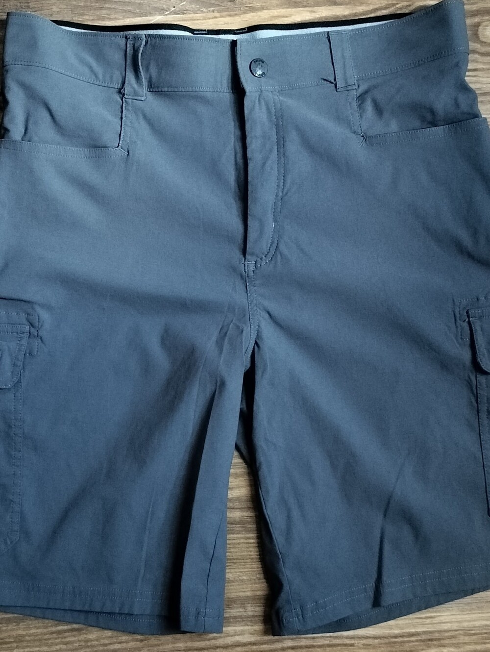 Orvis Men's Tech Cargo Shorts - Dark Gray / Charcoal